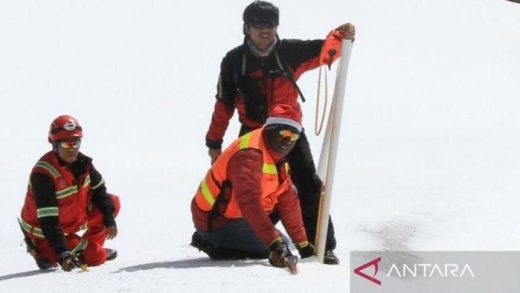 Es Jayawijaya Menyusut: Tersisa 4 Meter